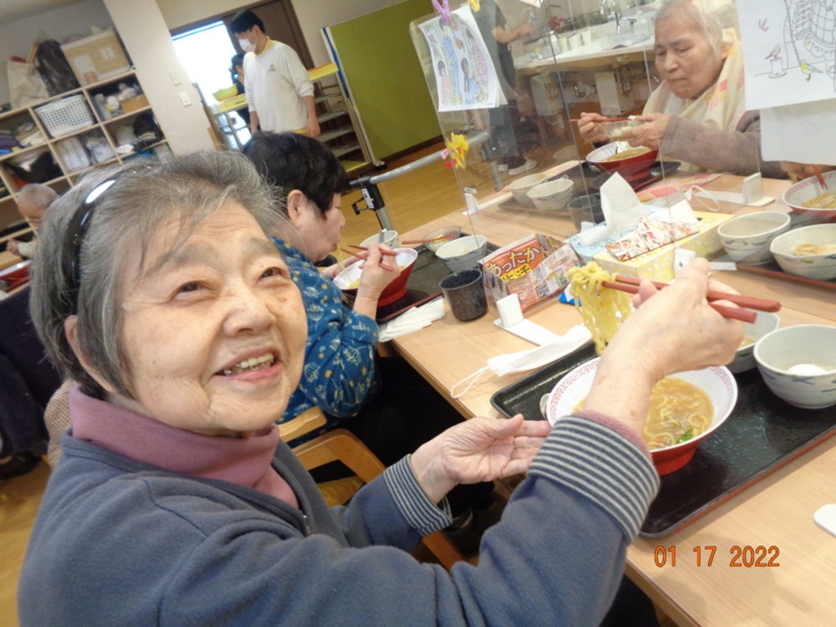 静岡清水区老人ホーム_ラーメン