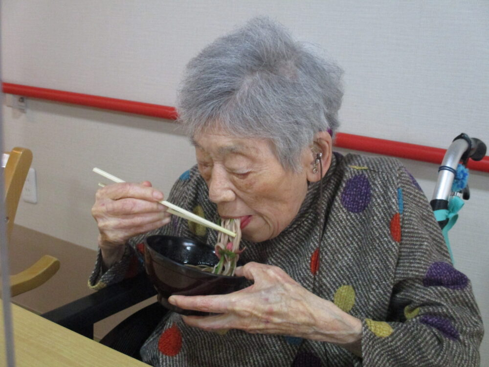 静岡市葵区老人ホーム_季節の変わり蕎麦