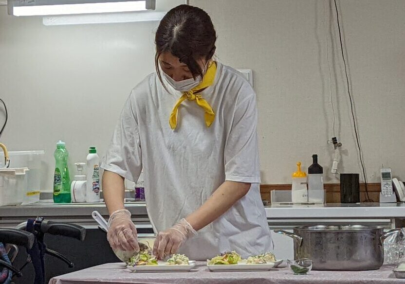 藤枝市老人ホーム_ポテトサラダとフレッシュサラダ