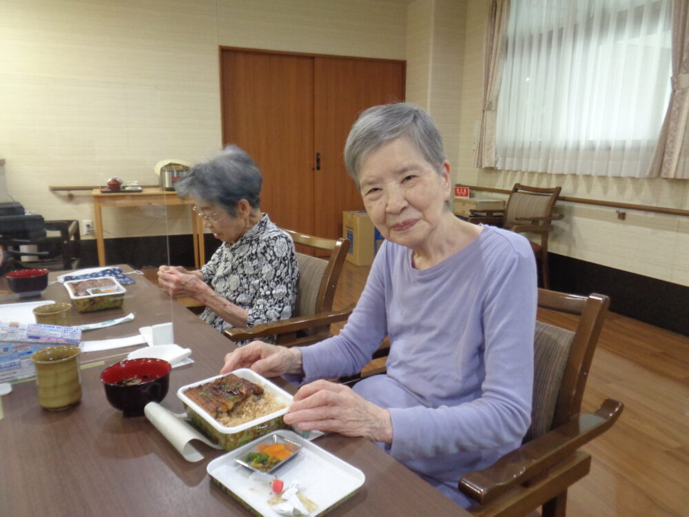 静岡市葵区老人ホーム_土用の丑の日