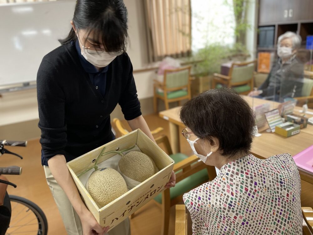 藤枝市老人ホーム_いしがみ農園のメロン