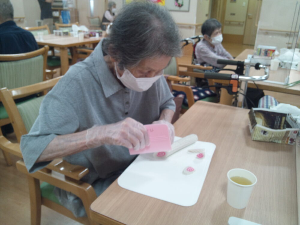 浜松市北区老人ホーム_冷やしラーメン作り