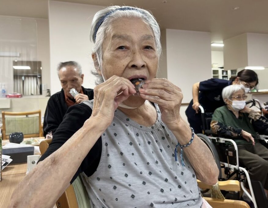 藤枝市老人ホーム_アイスビュッフェ