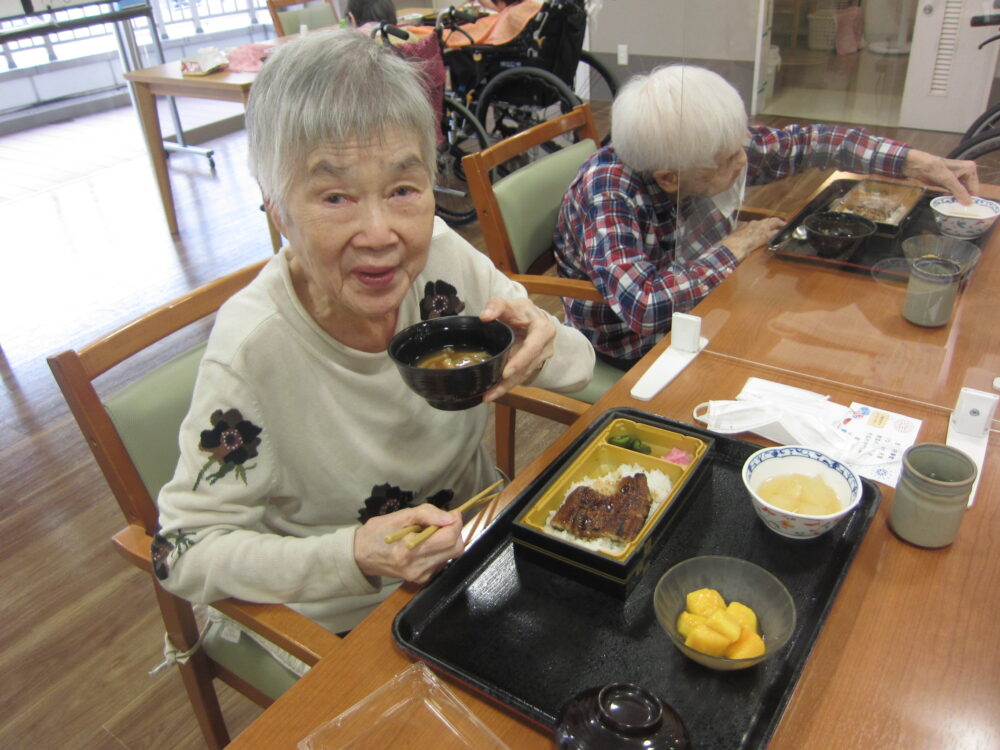 静岡市葵区有料老人ホーム_8月の行事食