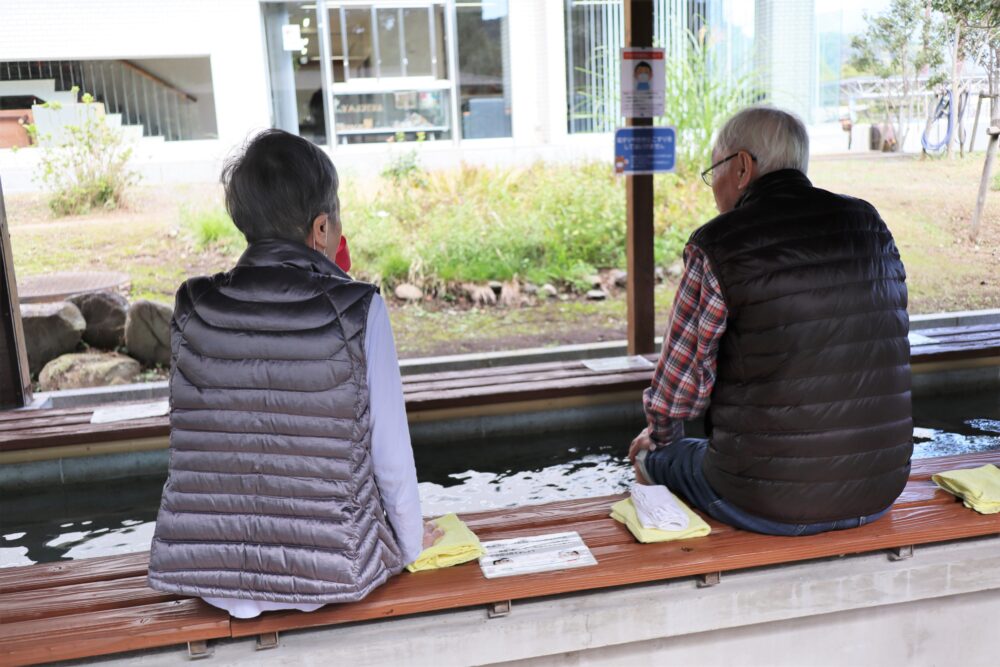 静岡葵区老人ホーム_足湯