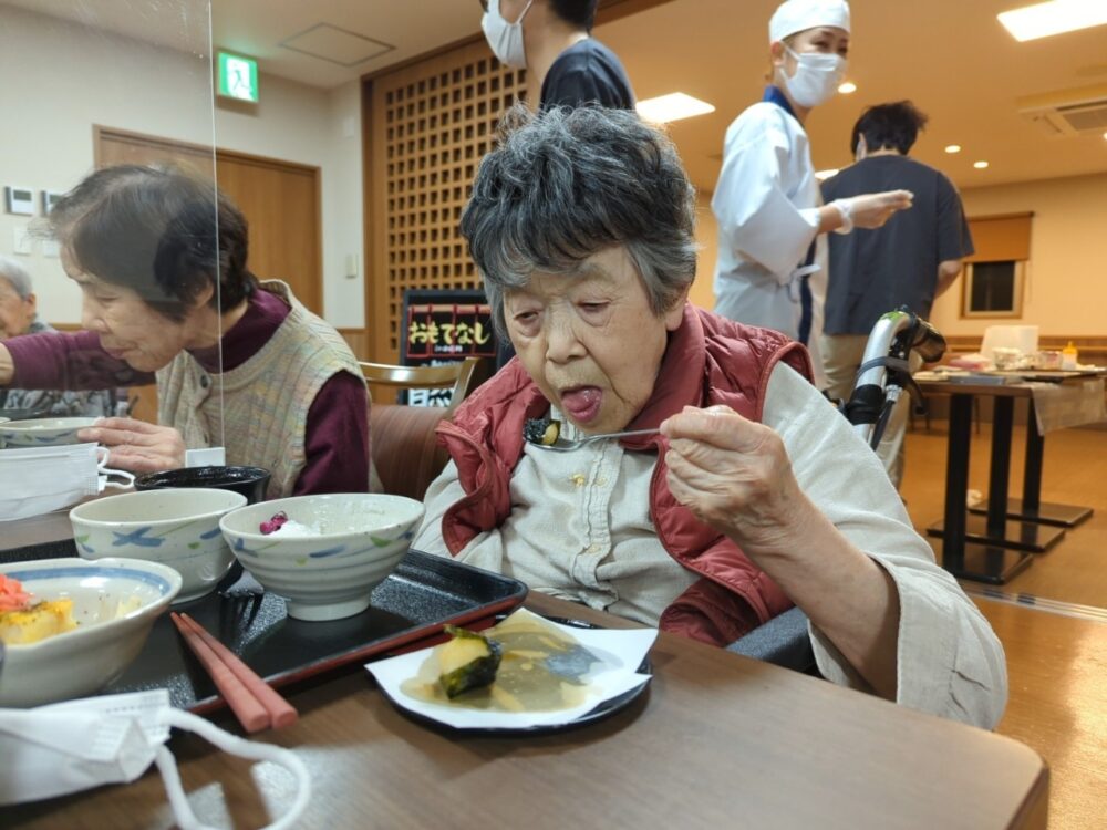 藤枝市老人ホーム_自然薯の磯部揚げ