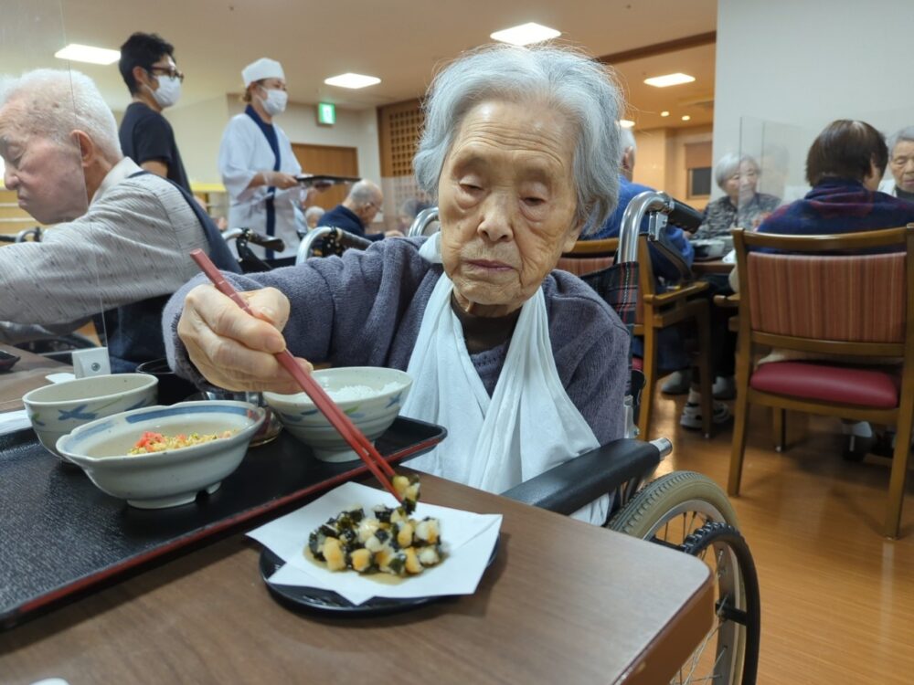 藤枝市老人ホーム_自然薯の磯部揚げ