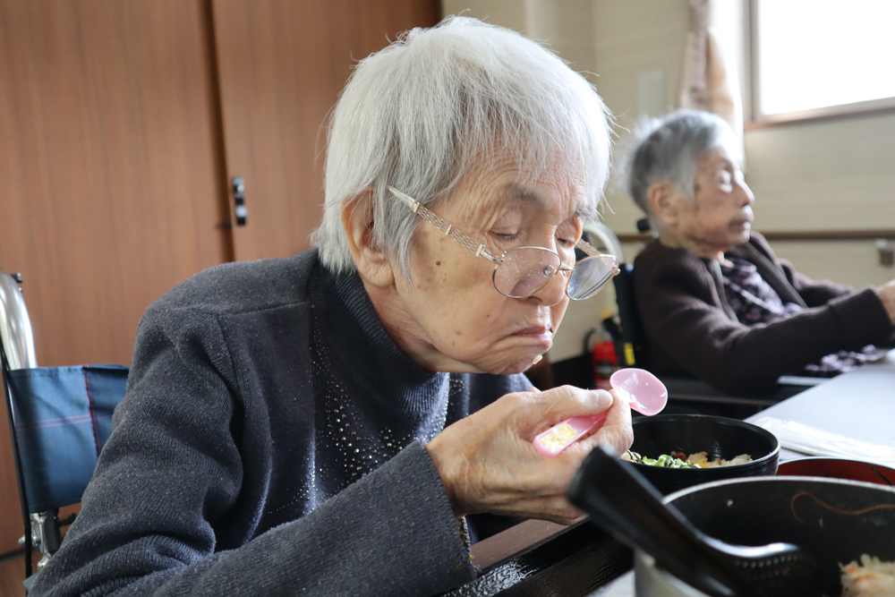 静岡市葵区有料老人ホーム_花水木ランチ