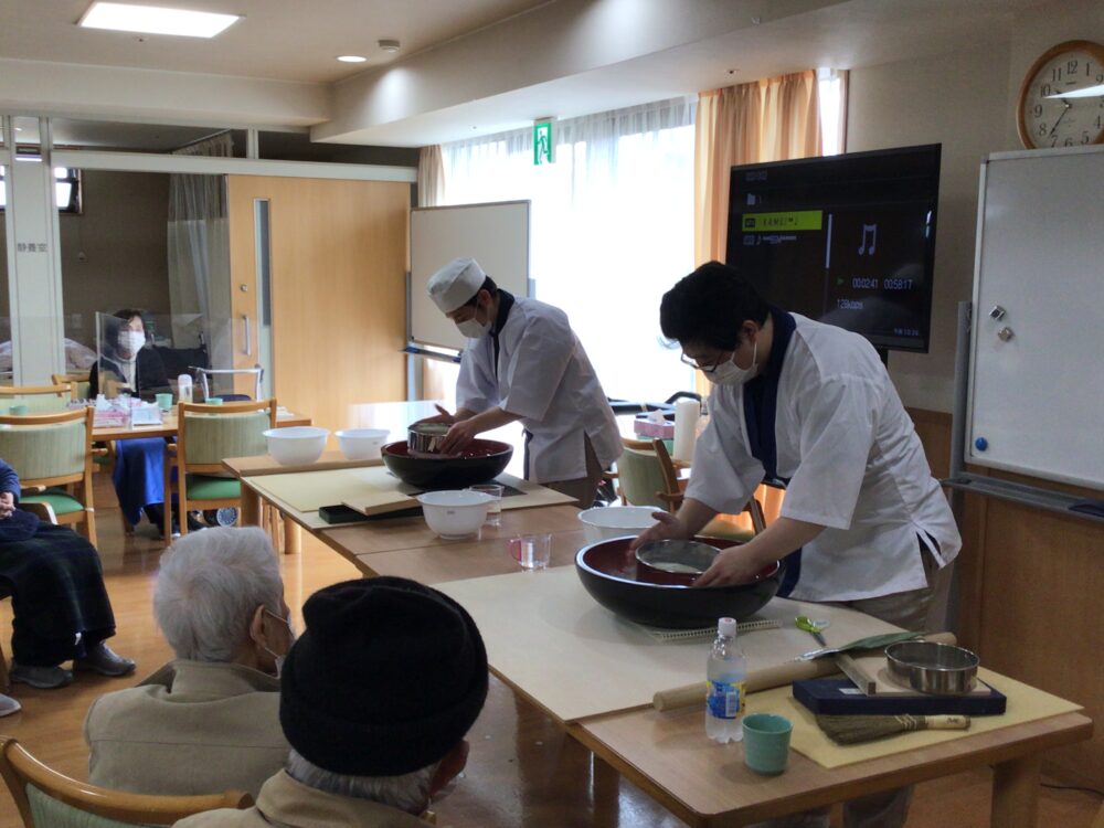 藤枝市老人ホーム_3月蕎麦打ち