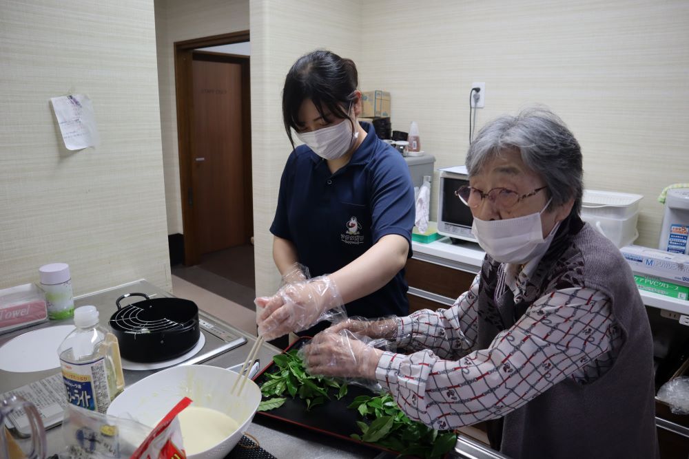 静岡市葵区有料老人ホーム_季節を感じる新茶