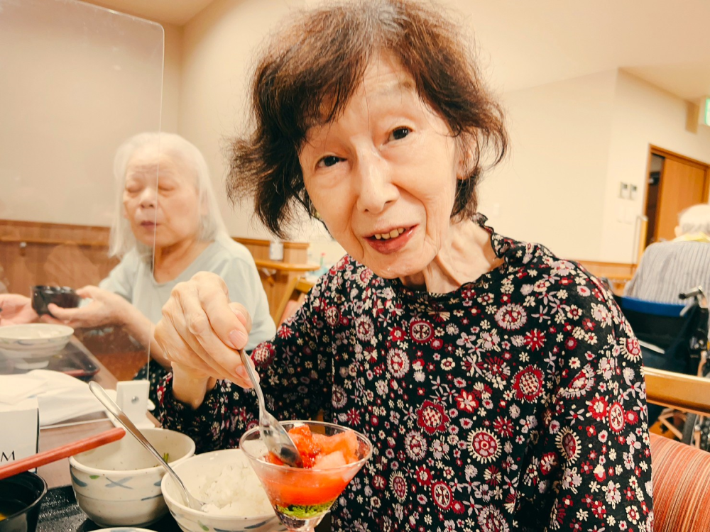 藤枝市老人ホーム_スイカゼリー