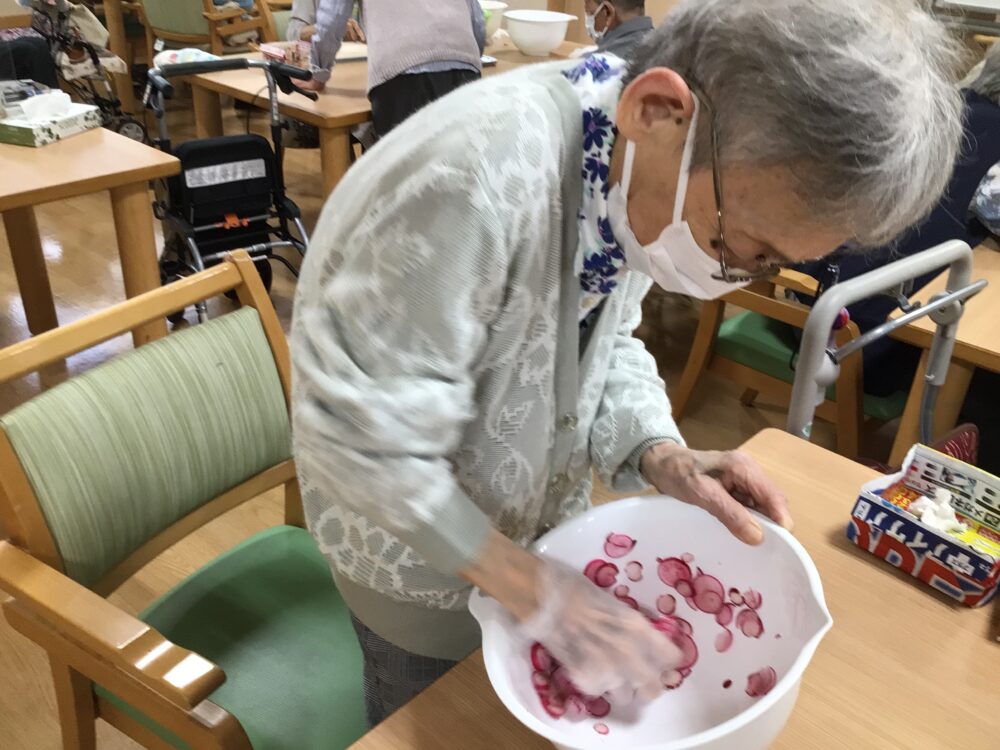 浜松市老人ホーム_併設のデイサービスで行う園芸療法