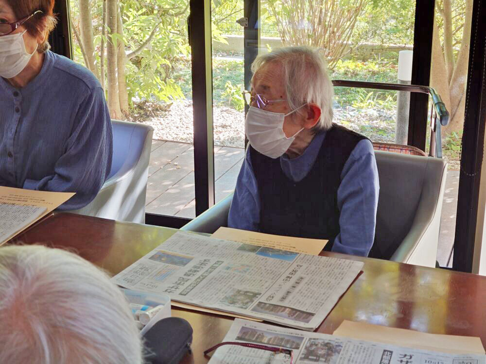 静岡市駿河区有料老人ホーム_朝日新聞社様来訪コラム書き写しイベント