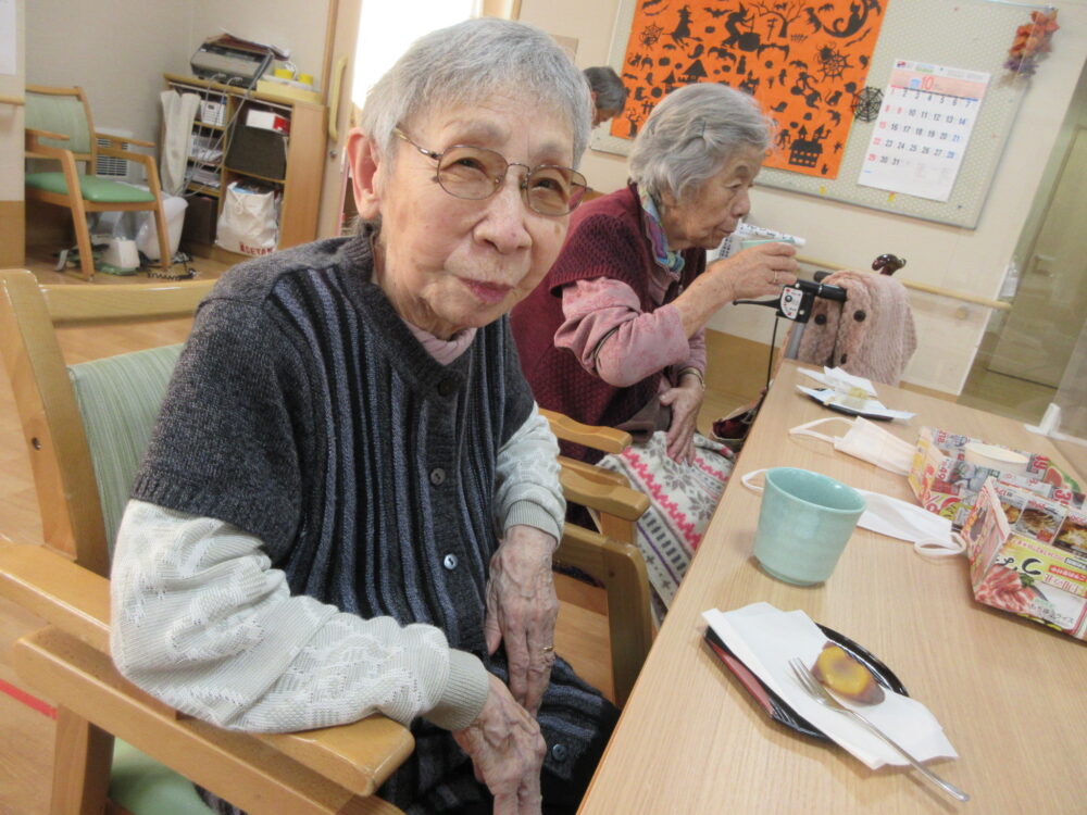 浜松市老人ホーム_栗スイーツのおもてなし