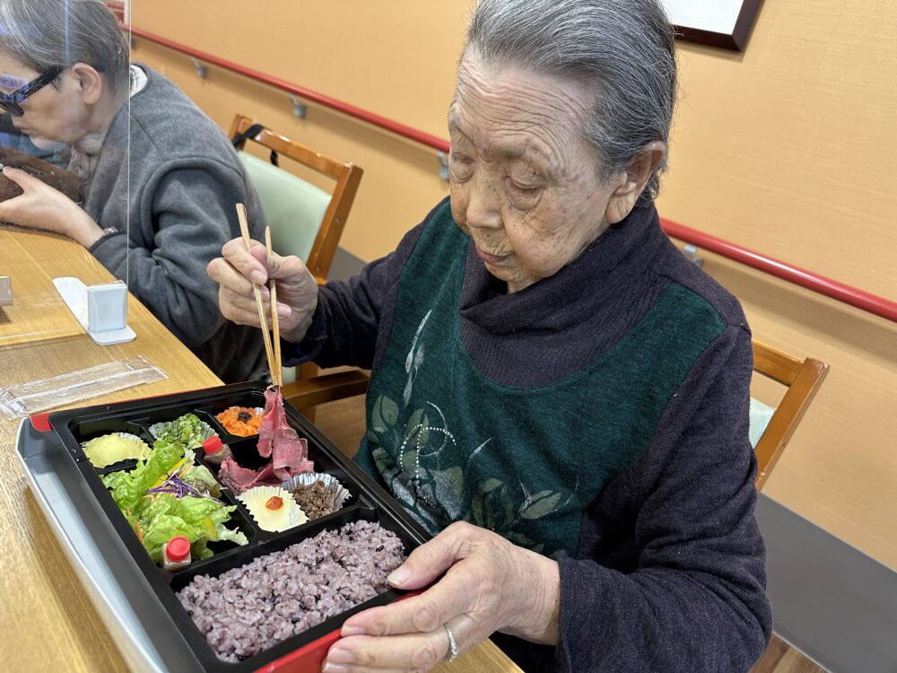 静岡市葵区有料老人ホーム_花水木ランチ「オステリアマツカゼ」のお弁当