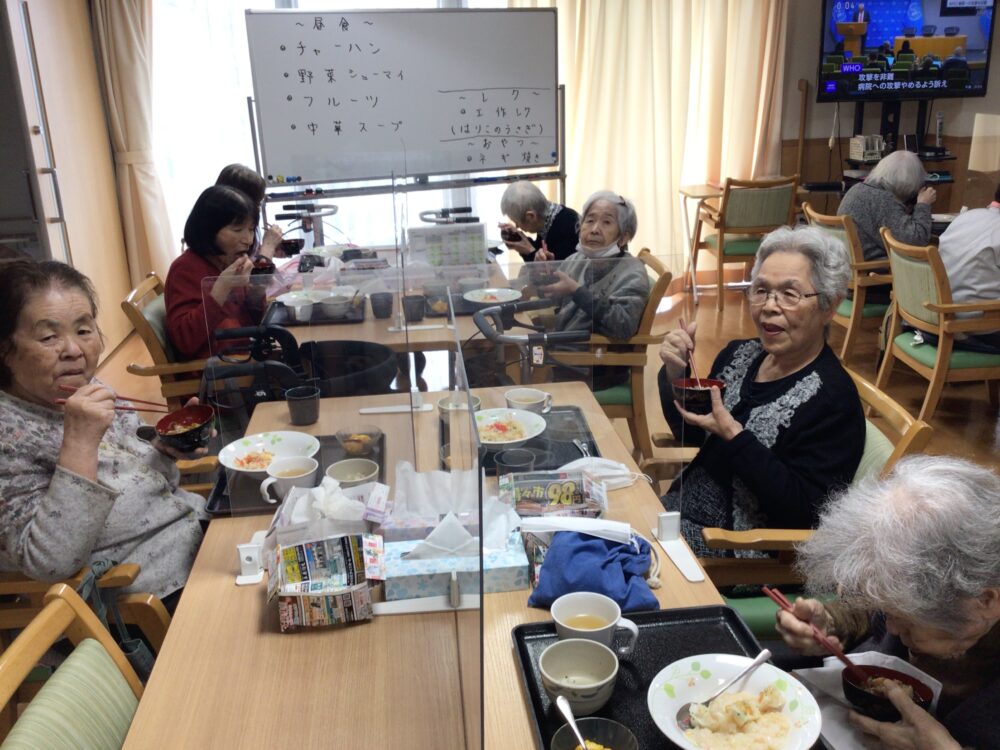 藤枝市老人ホーム_蕎麦打ちかき揚げ蕎麦