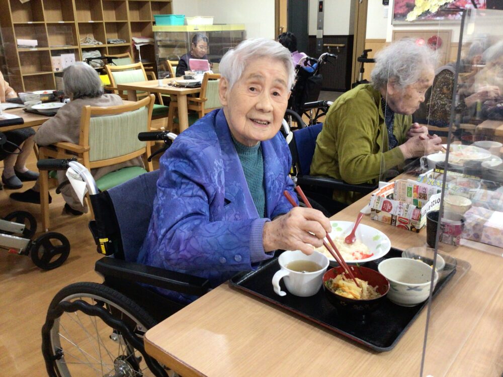 藤枝市老人ホーム_蕎麦打ちかき揚げ蕎麦