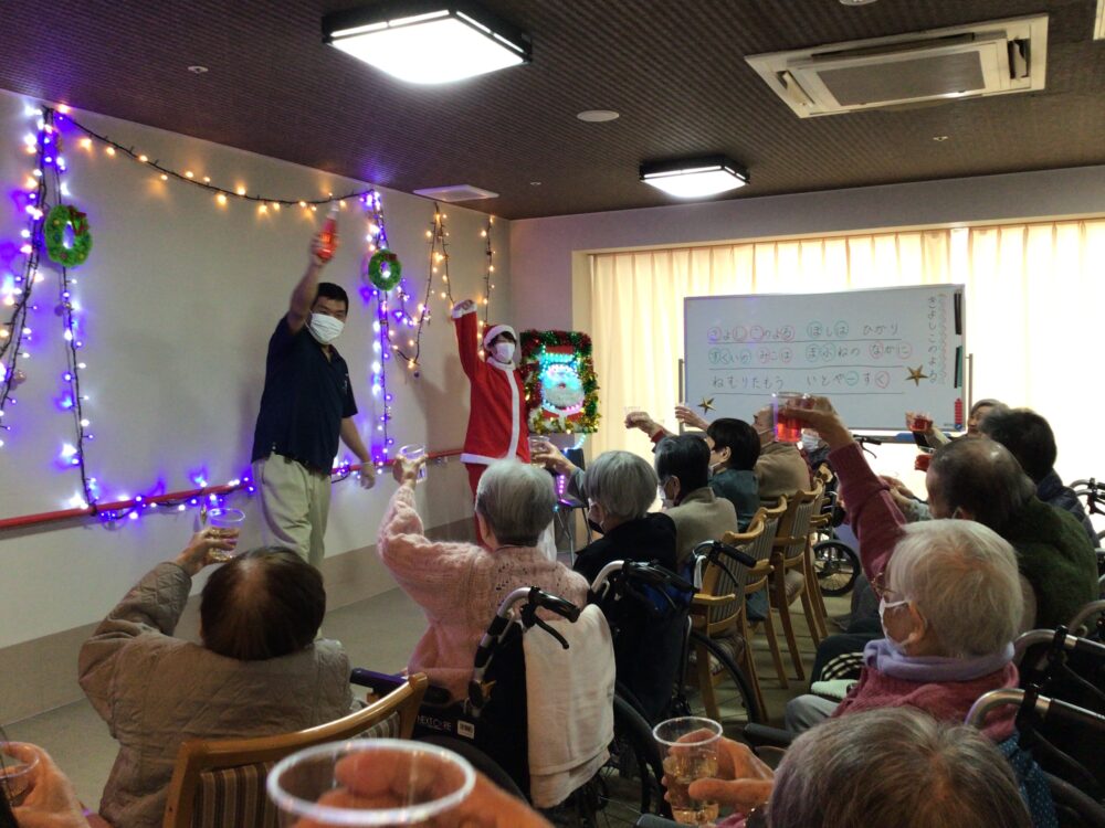 静岡市葵区老人ホーム_クリスマス会2023