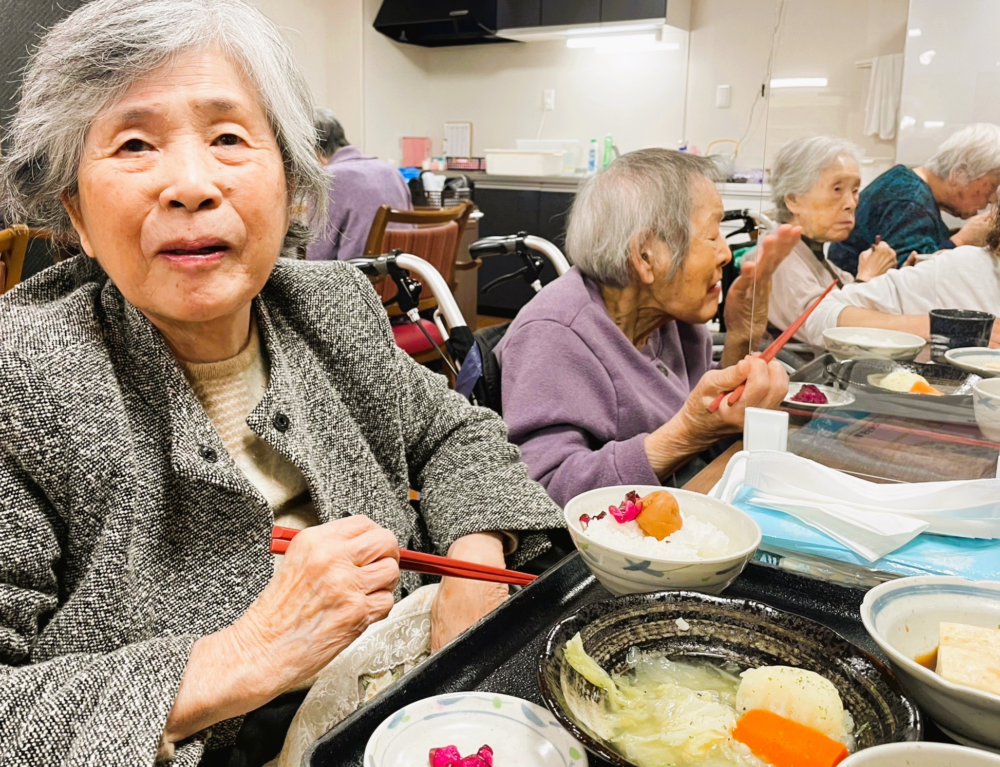 藤枝市老人ホーム_今月のおもてなしお野菜たっぷりポトフ