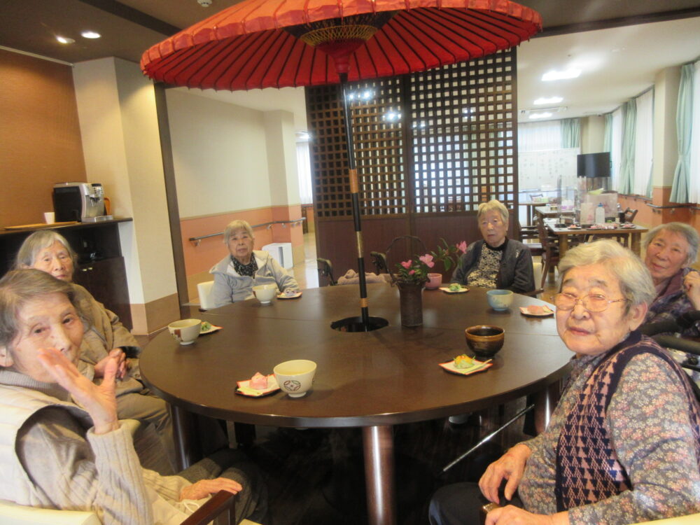 浜松市老人ホーム_2024初抹茶会