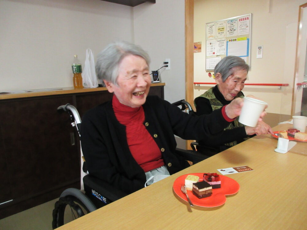 静岡市葵区老人ホーム_ケーキバイキング