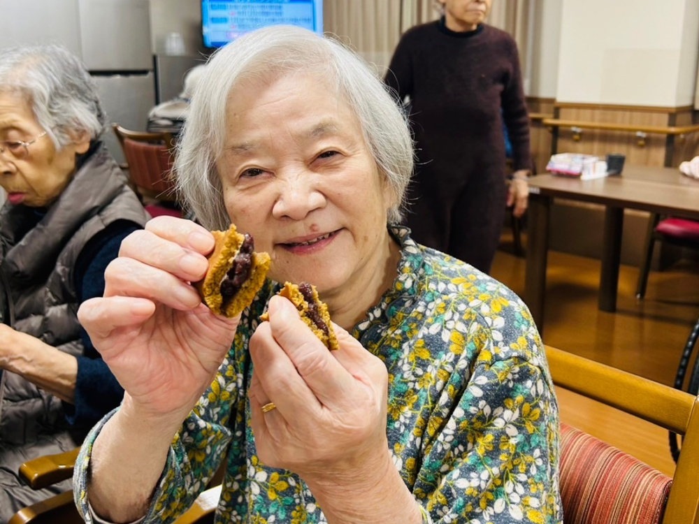 藤枝市老人ホーム_今月のおもてなししまだ焼