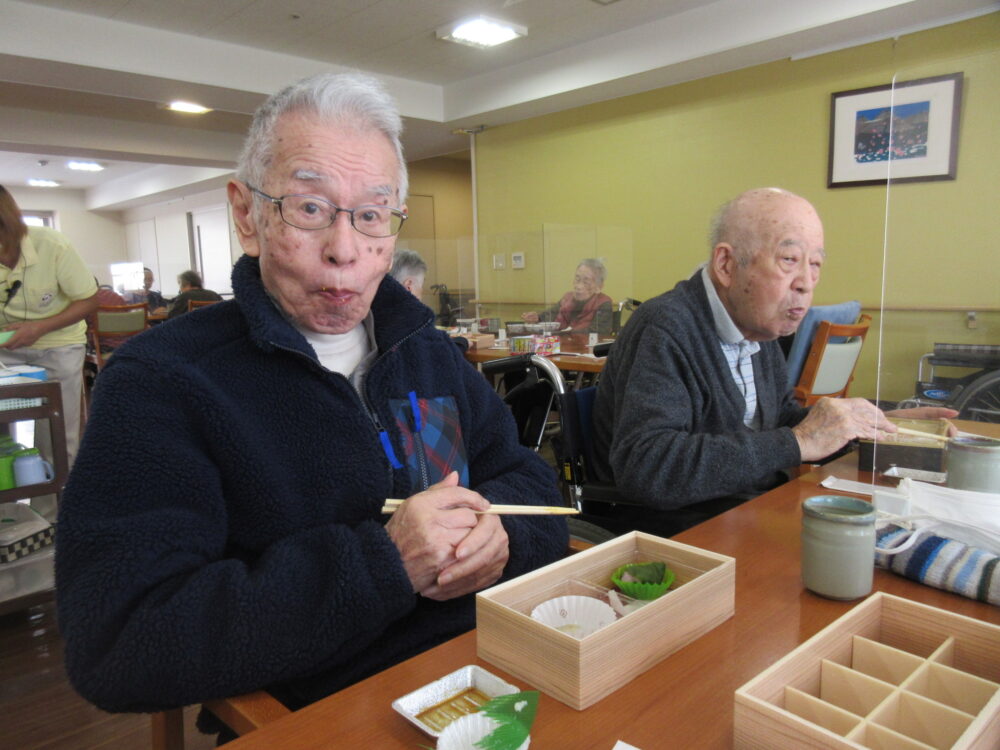 静岡市葵区有料老人ホーム_花水木ランチ仕出し料理桜庭