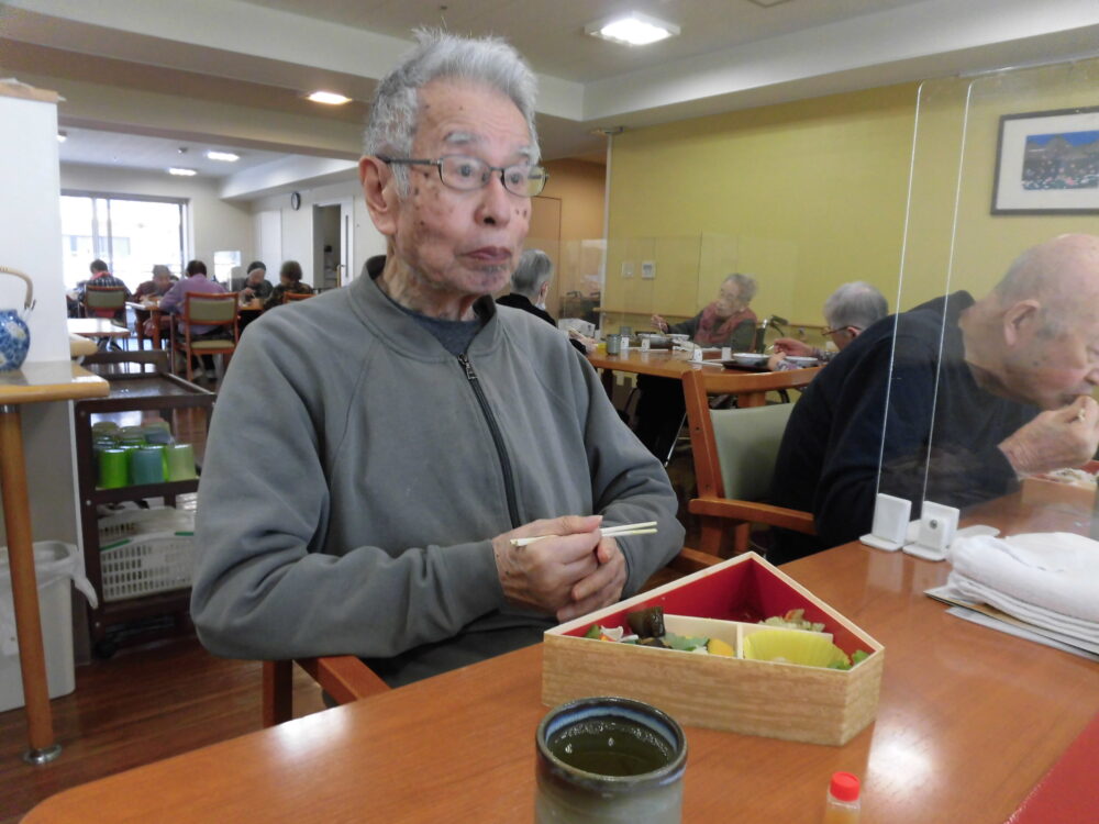 静岡市葵区有料老人ホーム_花水木ランチ東海軒の駅弁