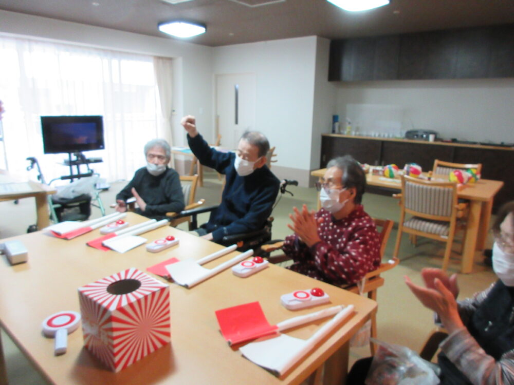 静岡市葵区老人ホーム_千代田商店と昭和クイズ大会