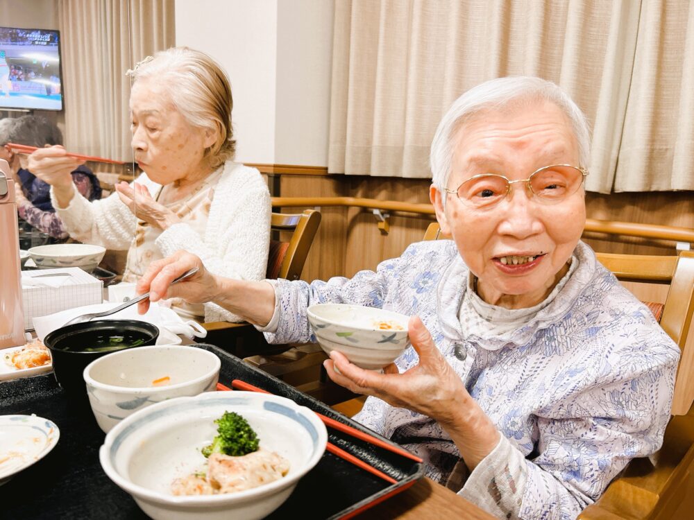 藤枝市老人ホーム_春キャベツの山いもステーキ