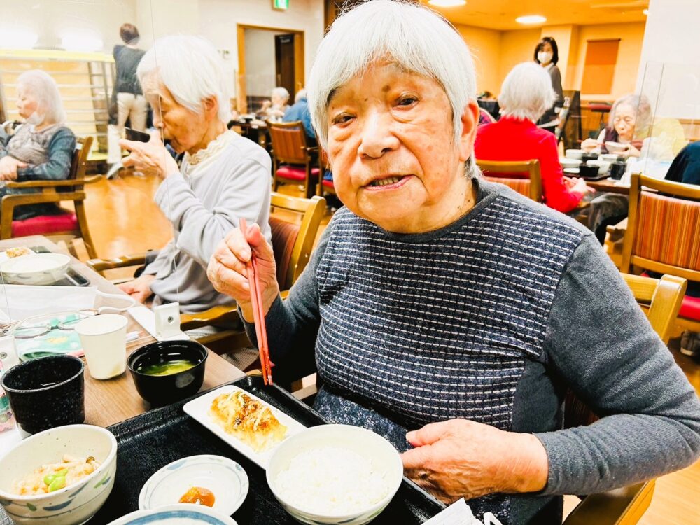 藤枝市老人ホーム_春キャベツの山いもステーキ