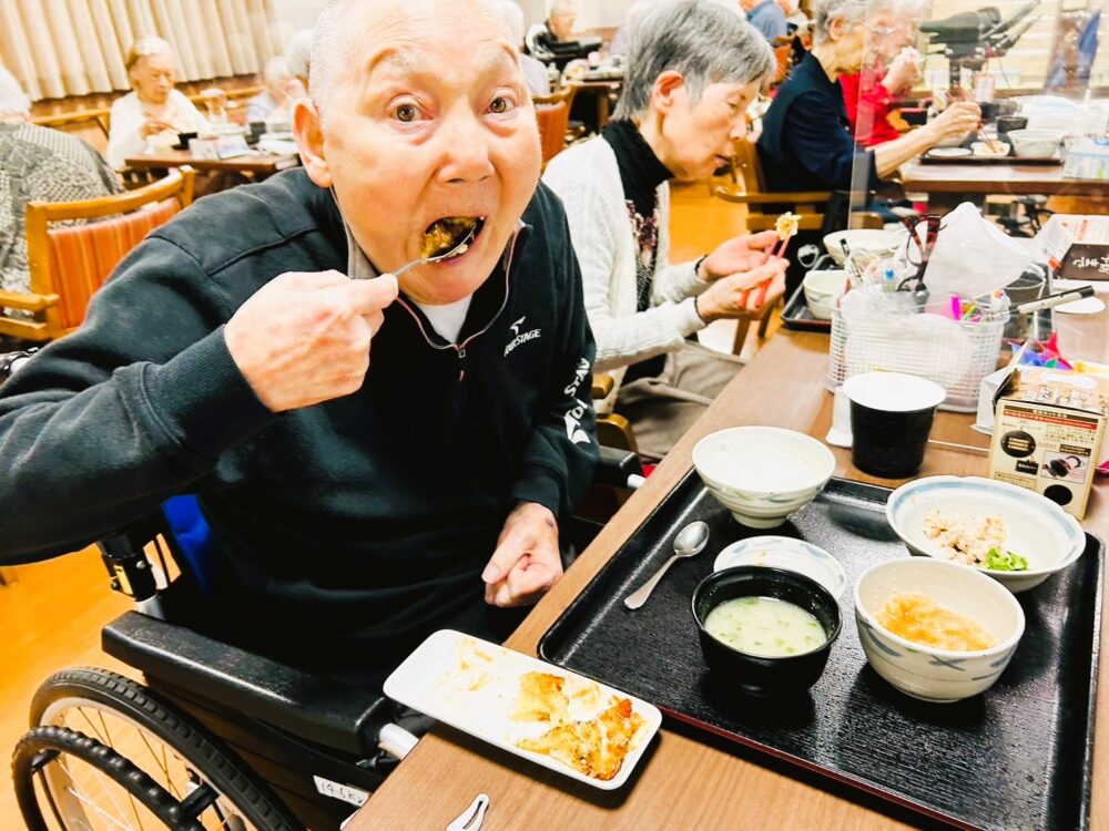 藤枝市老人ホーム_春キャベツの山いもステーキ