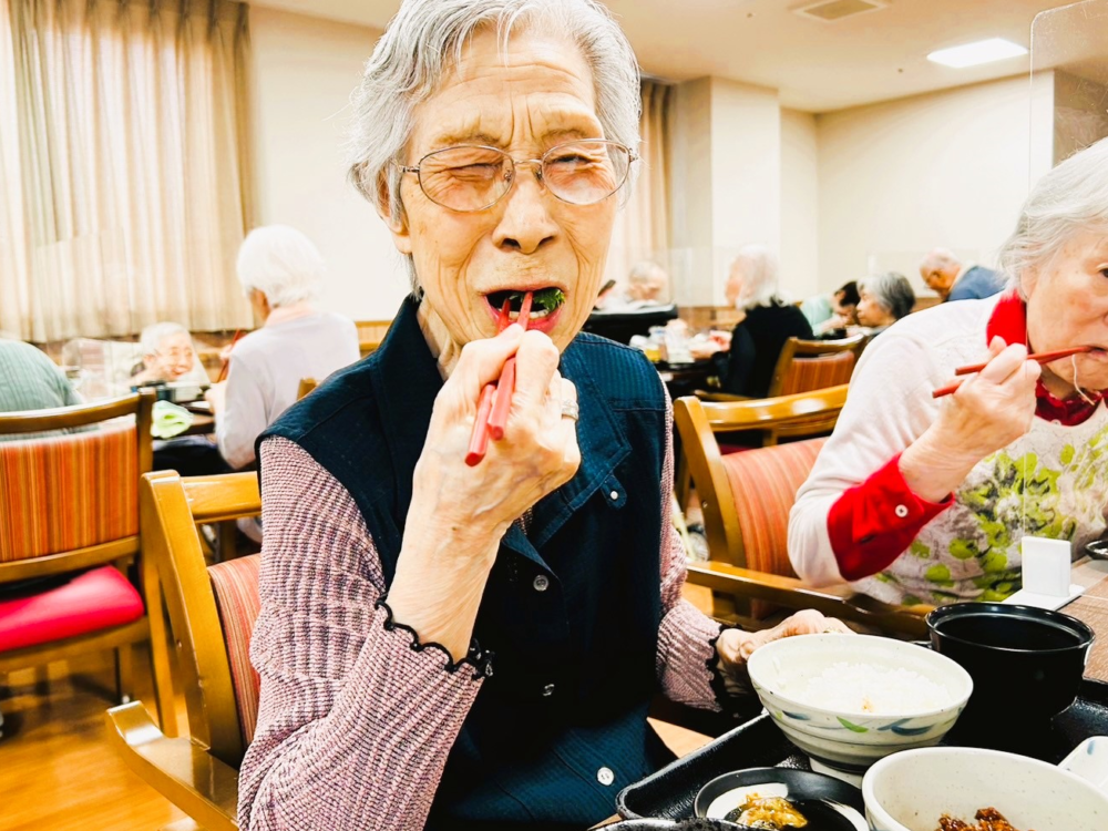 藤枝市老人ホーム_お刺身の盛り合わせ