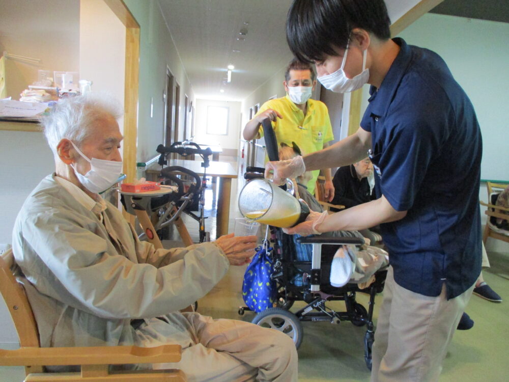 静岡市葵区老人ホーム_梅雨を元気に乗り越えよう